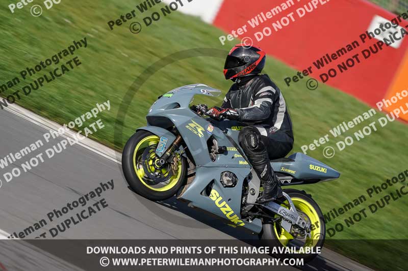 donington no limits trackday;donington park photographs;donington trackday photographs;no limits trackdays;peter wileman photography;trackday digital images;trackday photos